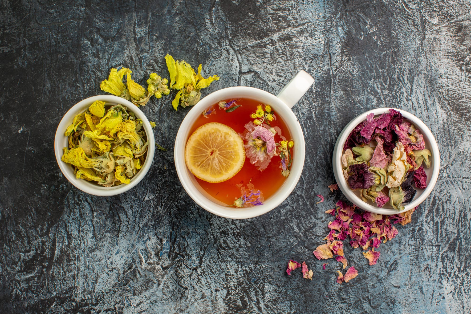 Winter Wellness Rituals: The Best Supplements, Herbs & Teas to Support Your Seasonal Transition.